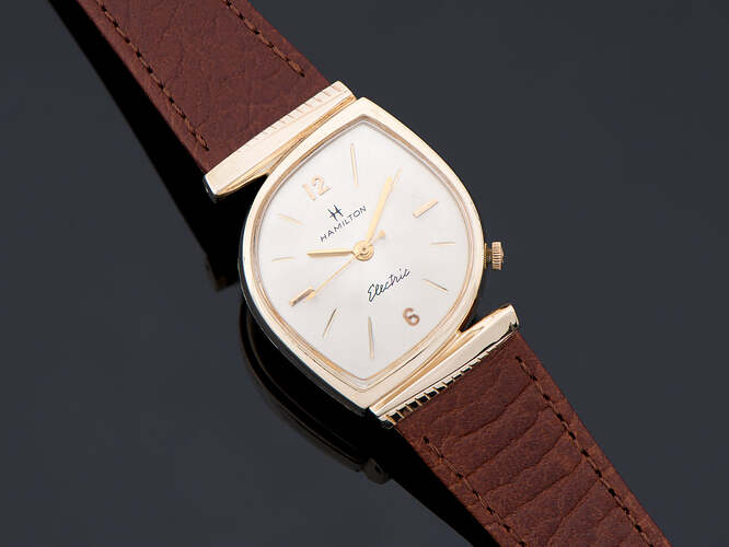 hamilton-electric-victor-II-watch_2_b9ca100d-1a0d-4e76-a6f0-0198dd082ac6_1400x