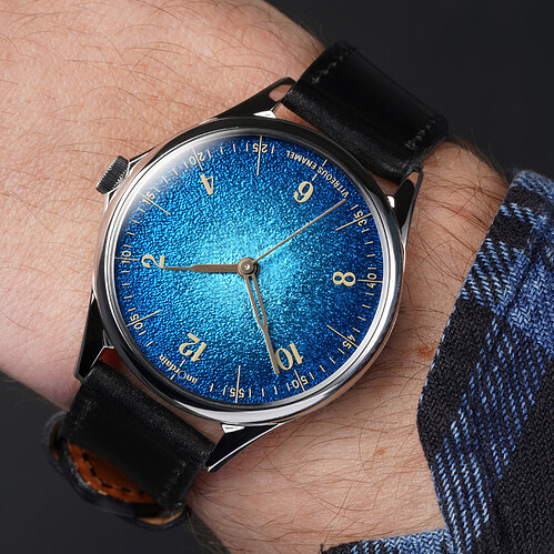 Blue-fume-wrist-shot-thumbnail_45f10905-7a96-4aee-9f1d-5a6cc4eeca8f