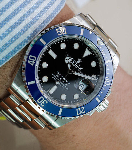 Rolex-Submariner-126619LB-green-watch-8