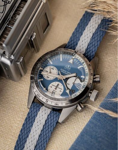 O&W North Atlantic Blue type