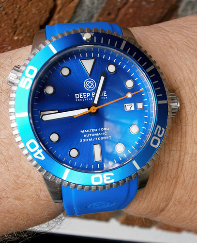 Deep_Blue_Master_Diver_1000-6 op rubber
