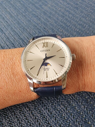 Citizen moonphase