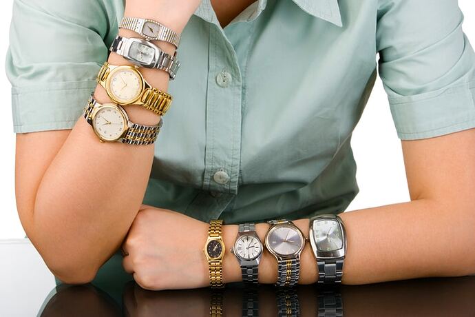 wearing-multiple-watches-2204102454