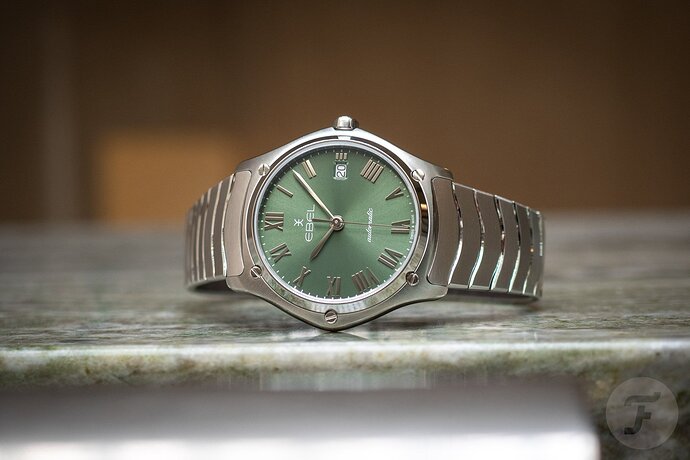 Ebel-Sport-Classic-37mm-green-25