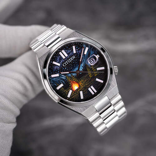 iflw_Wanderer-Concept_on_Citizen_Automatic-ls-withgloves_x1024_eaa63667-b87e-4663-b90f-486c6a398f46