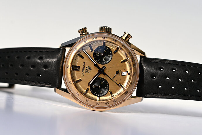 TAG-Heuer-Carrera-Chronograph-Glassbox-Gold-5