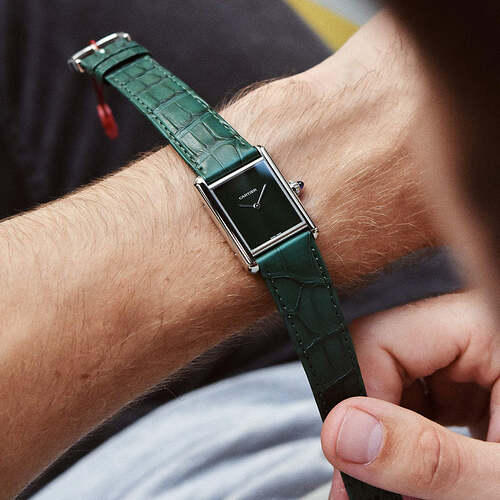 watch-cartier-tank-must-de-cartier-green-6_800x