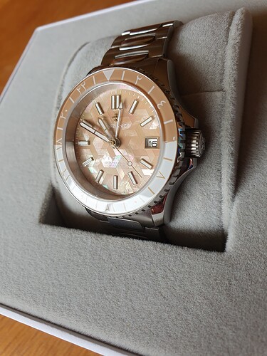 horloge in de doos