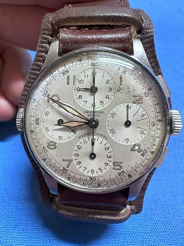 stare-malo-vidane-hodinky-chronograf-universal-geneve-aero-compax-215381972