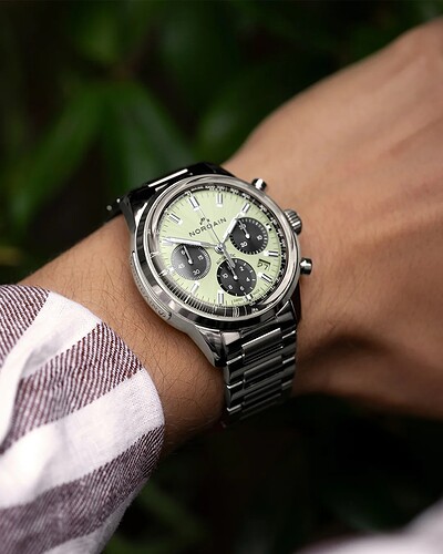 N2201_Freedom60_Chrono_40mm_Pistachio_Website_1080x1350_4