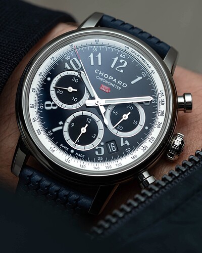 Chopard-Mille-Miglia-Classic-Chronograph-Jacky-Ickx-JX7-168619-3006-11