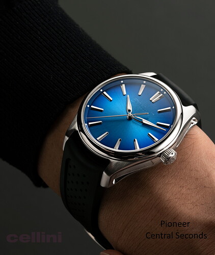 HM-PIONEER-Centre-Seconds-Arctic-Blue-fume-_w844