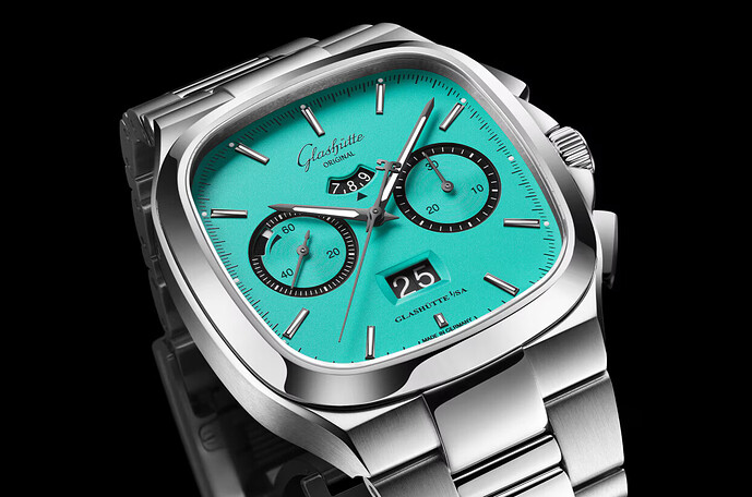 Glashuette_Original-W13702160270-Detail-1-1240x820