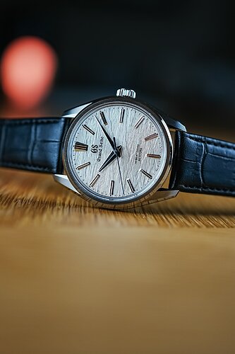 grand-seiko-birch-bark-evolution-9-hi-beat-hand-wound-slgw003-slgw002-caliber-9sa4-review-video-1