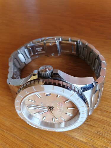 horloge met gesloten band