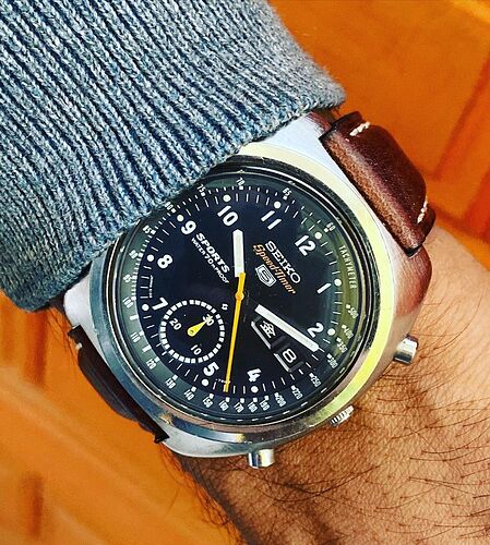 seiko-6139-7010-military-black-dial