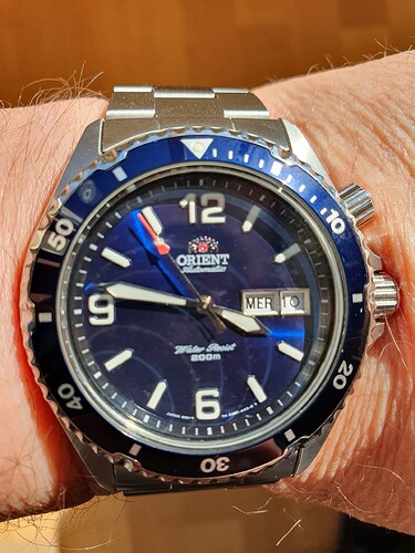 Orient mako woensd. 10e