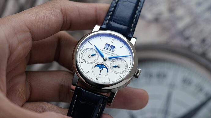 A.-Lange-Sohne-Saxonia-Annual-Calendar-002