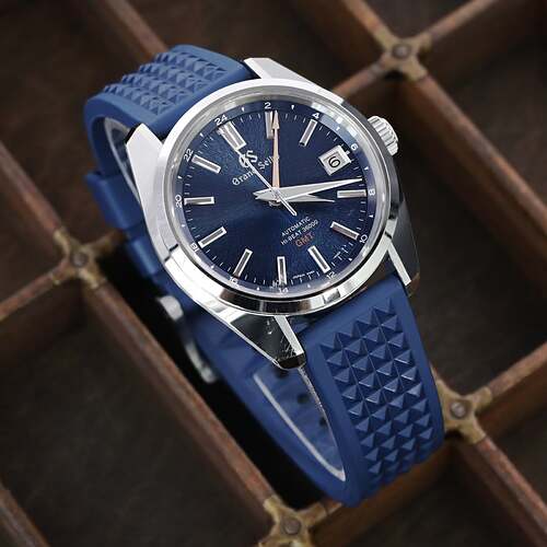 strapcode-watch-bands-W_FKM06B-19A18PBU66_Grandseiko-GMT-SBGJ235-Hi-Beat-MT-M_1600x