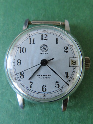 ancre horloge voorzijde