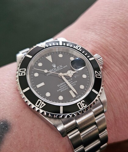 2024 04 11 Mijn Submariner 16610 aan de pols. 20240411_152852