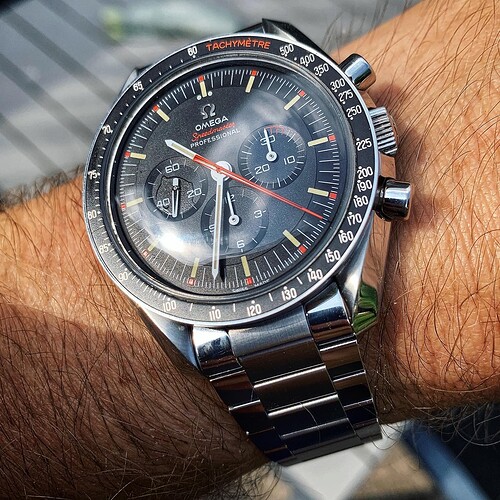 Omega Speedmaster Ultraman (24)