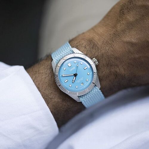 oris_divers_sixty-five_cotton_candy_blue_recycled_perlon_strap_watch__38mm__01_733_7771_4055-07_3_19_02s-7-20378113-hx65396a2a