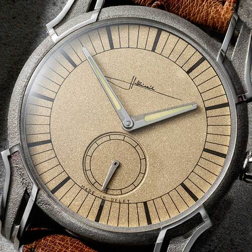 04-RAW-Ornament-Pale-Gold