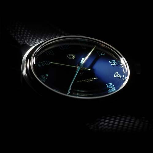 Fieldtimer_Dial_Teaser_Blue