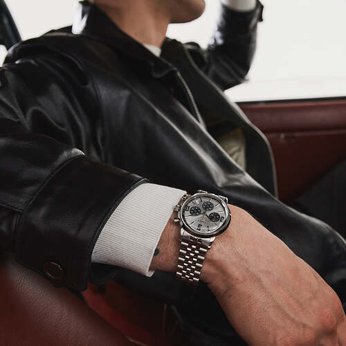 02680_WB23_september_collection_mod_TW2W10400_lifestyle