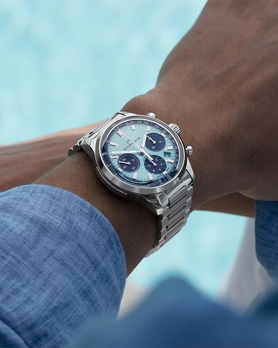 N2201_Freedom60_Chrono_40mm_Skyblue_Website_1080x1350_4
