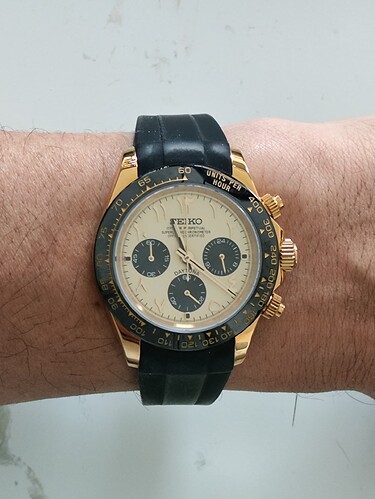1733048583736
