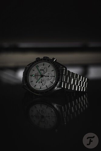 Omega-Speedmaster-Professional-310.30.42.50.04.001-white-dial-28