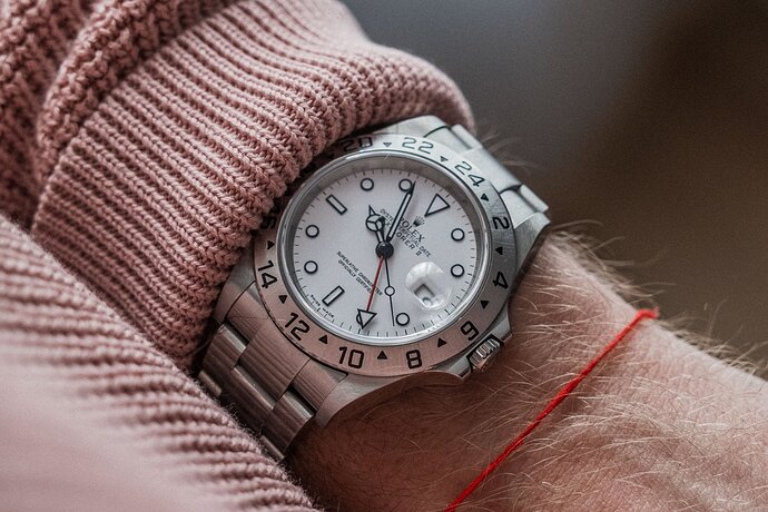 Rolex-Explorer-II-16570-morgansaignes15