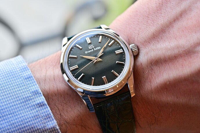 Hand-Wound-Grand-Seiko-Elegance-Spring-SBGW283-and-Summer-SBGW285-hands-on-7