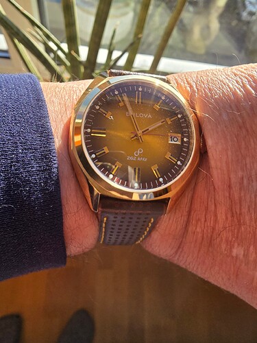 Bulova Jet star in de zon