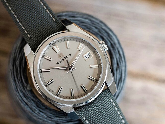 Grand-Seiko-Tough-Quartz-SBGV243245-16