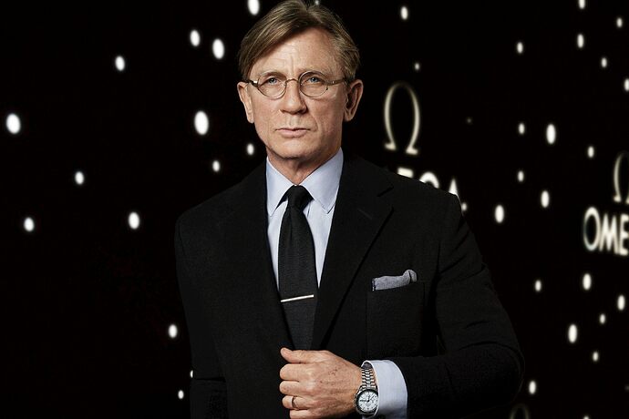 PlanetOMEGA_DanielCraig-2