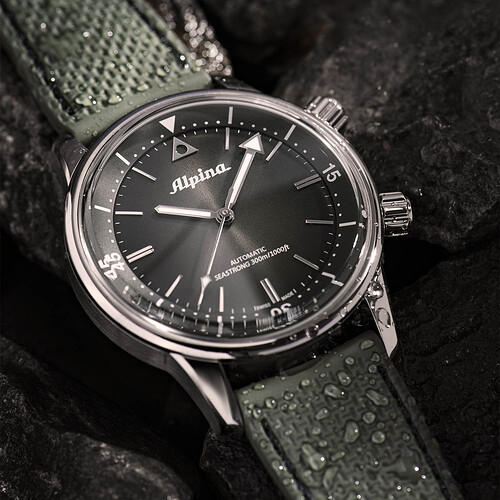 Alpina-Seastrong-Diver-300-Heritage-Green-AL-520GR4H6-5