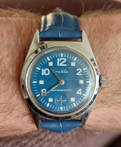 208 Ruhla 3