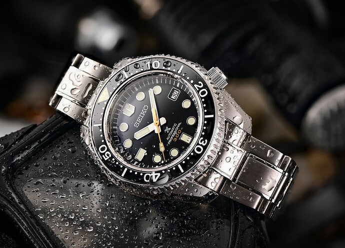 Seiko-Marinemaster-MM300-SLA021J1-03