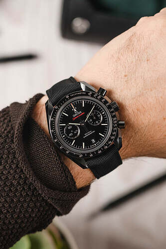 Omega-Speedmaster-DarkSideOfTheMoon-311.92.44.51.01.003-07