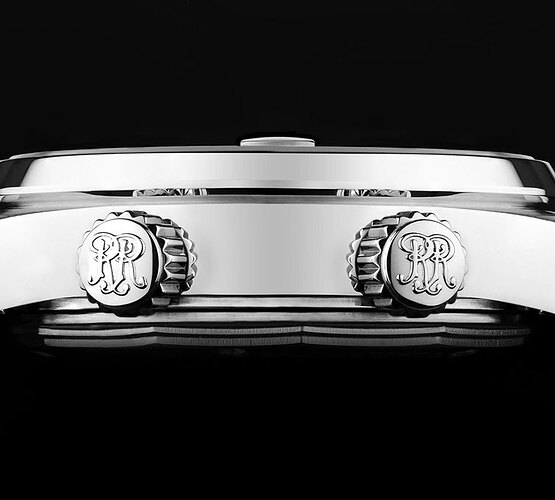 755x680-SQUARE-DESKTOP-PP-DIVER-CHRONO-01-755x680