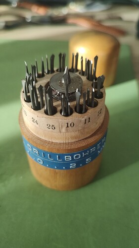 17193805329135678274819406137946