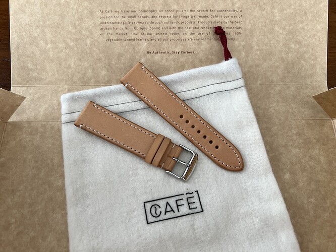 Cafe Leather Strap 3