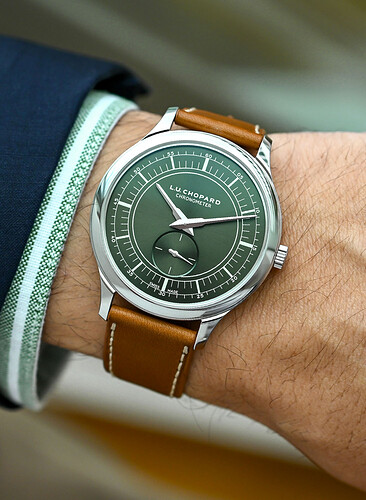 Chopard-LUC-XPS-Forest-Green-Sector-Dial-Lucent-Steel-168629-3001-review-4