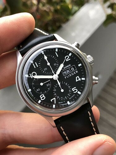 Sinn_358_Flieger_Chronograph_-_2015_Watch_Vault_02_2048x
