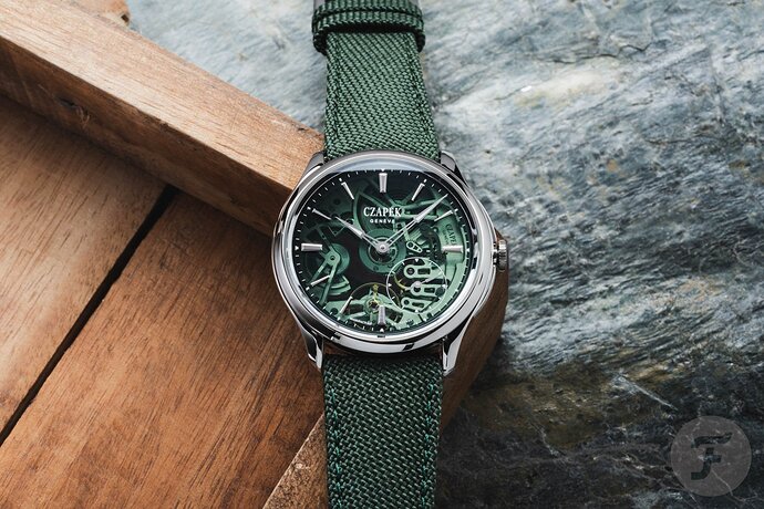 Czapek-Promenade-Transparencies-Viridian-Green-16