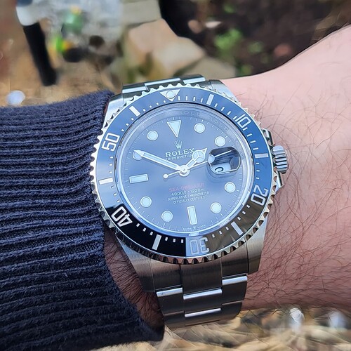 Rolex sea-dweller 126600