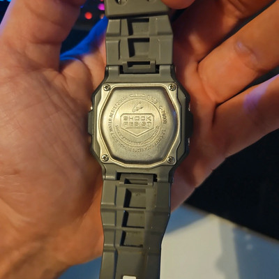 1725904380-1
